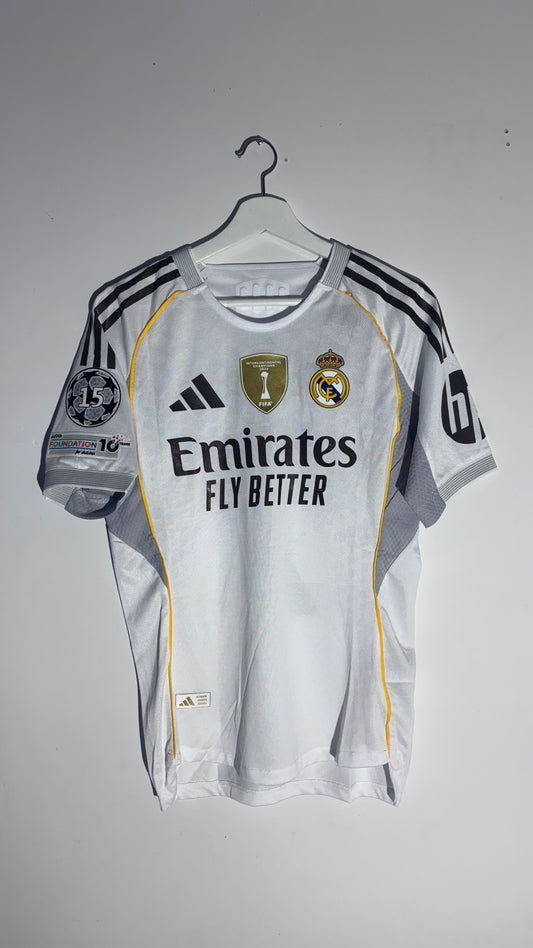 Real Madrid 25/26 Home Kit Mbappé 10 - Player Version